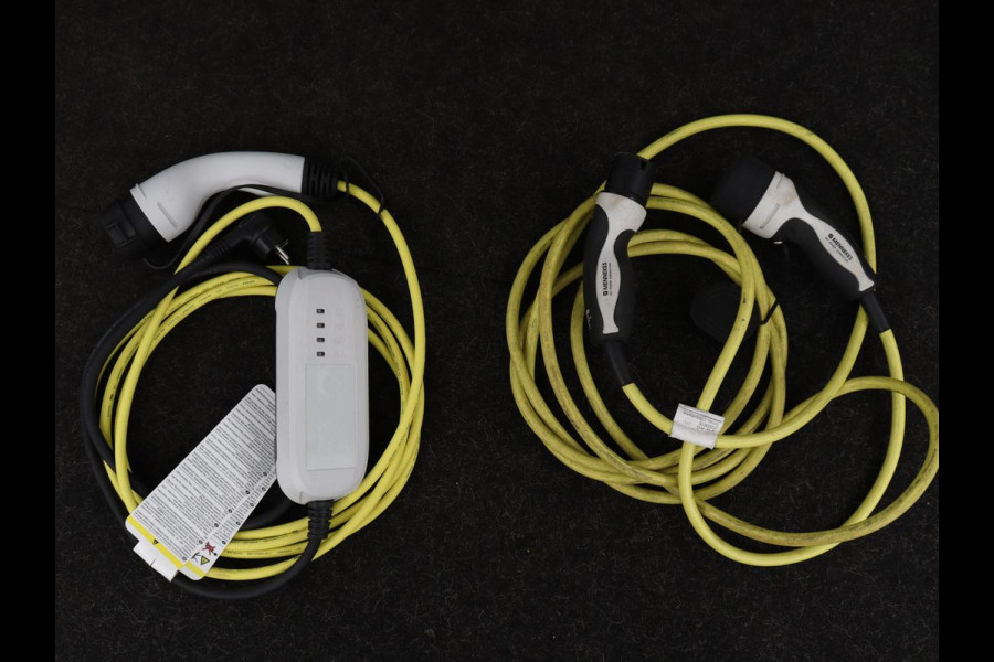 Seat Leon 1.4 TSI eHybrid PHEV FR | Trekhaak | Adaptive cruise | Carplay | Sfeerverlichting | Navigatie | Side Assist | Parkeerhulp | Full LED | Bluetooth | PHEV | Plug In