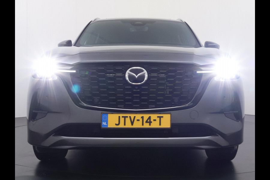 Mazda CX-80 2.5 e-SkyActiv PHEV Homura Plus 6p. 7 PERSOONS| ELEK. ACHTERKLEP | PANO| HEAD-UP | DODE HOEK| ADAPTIVE. CRUISE | ACHTERBANK VERWARMD |BOSE | SUPER COMPLEET!