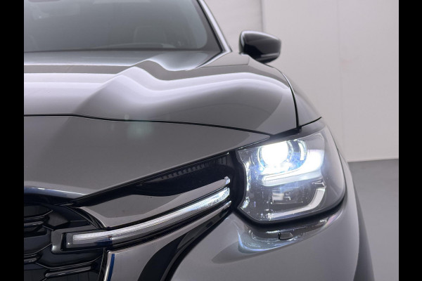 Mazda CX-80 2.5 e-SkyActiv PHEV Homura Plus 6p. 7 PERSOONS| ELEK. ACHTERKLEP | PANO| HEAD-UP | DODE HOEK| ADAPTIVE. CRUISE | ACHTERBANK VERWARMD |BOSE | SUPER COMPLEET!