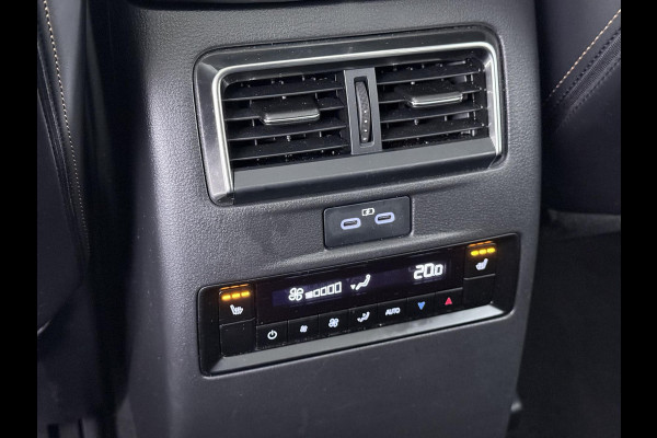 Mazda CX-80 2.5 e-SkyActiv PHEV Homura Plus 6p. 7 PERSOONS| ELEK. ACHTERKLEP | PANO| HEAD-UP | DODE HOEK| ADAPTIVE. CRUISE | ACHTERBANK VERWARMD |BOSE | SUPER COMPLEET!