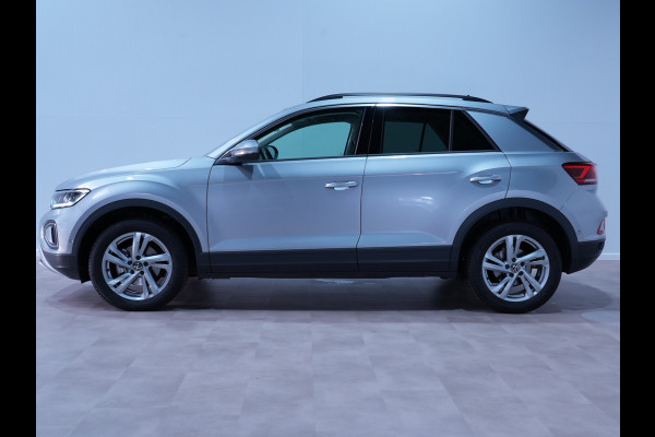 Volkswagen T-Roc 1.5 TSI 150pk DSG Life 75 Edition Navigatie via App Camera PDC Trekhaak 169