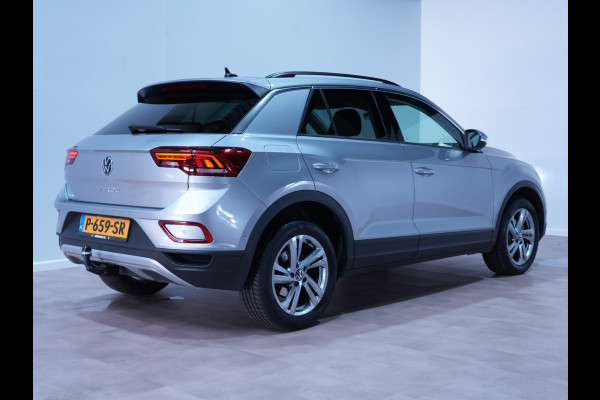 Volkswagen T-Roc 1.5 TSI 150pk DSG Life 75 Edition Navigatie via App Camera PDC Trekhaak 169