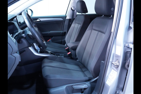 Volkswagen T-Roc 1.5 TSI 150pk DSG Life 75 Edition Navigatie via App Camera PDC Trekhaak 169