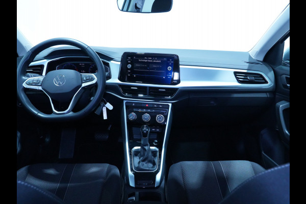 Volkswagen T-Roc 1.5 TSI 150pk DSG Life 75 Edition Navigatie via App Camera PDC Trekhaak 169