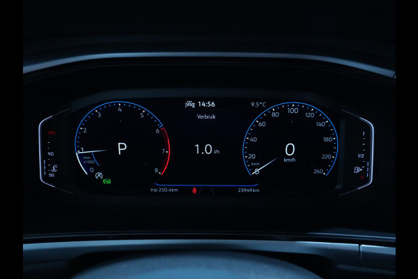 Volkswagen T-Roc 1.5 TSI 150pk DSG Life 75 Edition Navigatie via App Camera PDC Trekhaak 169