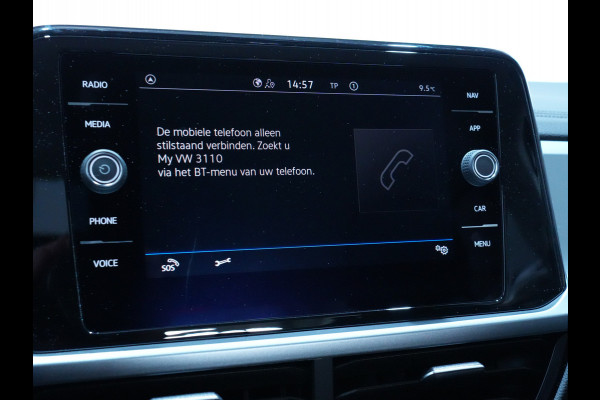 Volkswagen T-Roc 1.5 TSI 150pk DSG Life 75 Edition Navigatie via App Camera PDC Trekhaak 169