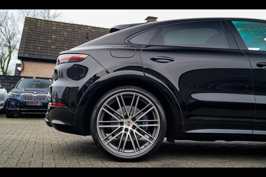 Porsche Cayenne Coupé 3.0 E-Hybrid Platinum Edition | Sport Design | Massage | Adaptieve cruise | Dealer onderhouden | 22 inch |