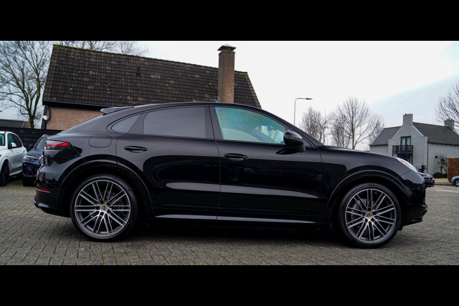 Porsche Cayenne Coupé 3.0 E-Hybrid Platinum Edition | Sport Design | Massage | Adaptieve cruise | Dealer onderhouden | 22 inch |