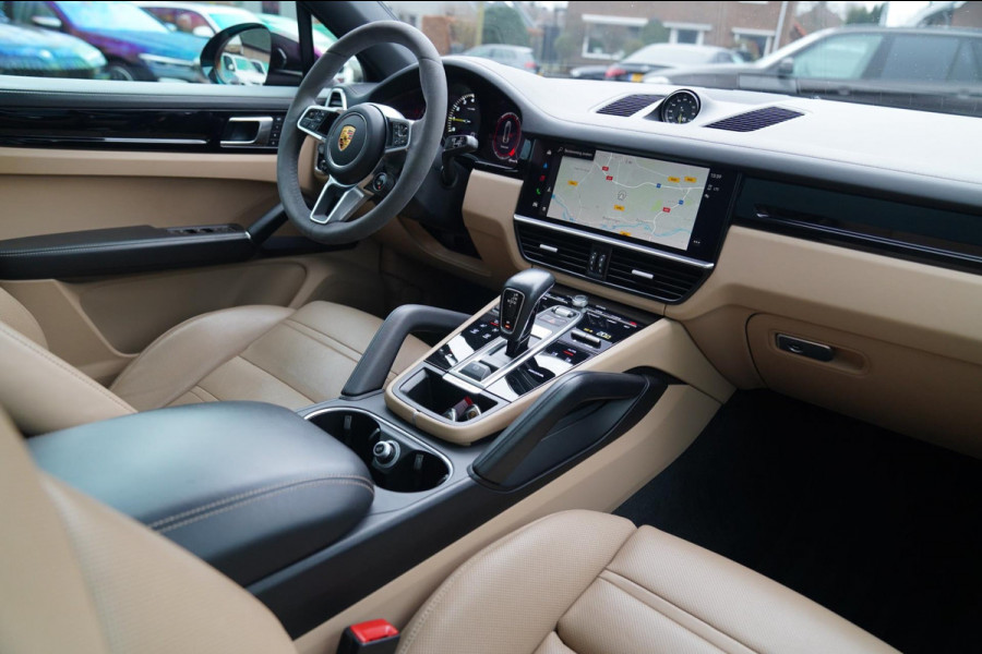 Porsche Cayenne Coupé 3.0 E-Hybrid Platinum Edition | Sport Design | Massage | Adaptieve cruise | Dealer onderhouden | 22 inch |