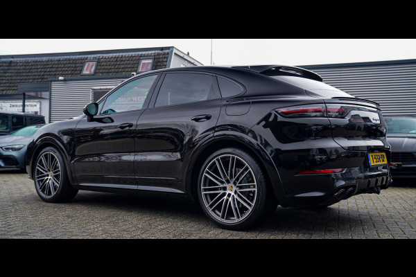 Porsche Cayenne Coupé 3.0 E-Hybrid Platinum Edition | Sport Design | Massage | Adaptieve cruise | Dealer onderhouden | 22 inch |