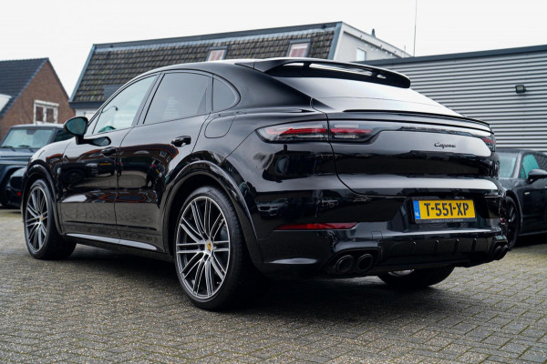 Porsche Cayenne Coupé 3.0 E-Hybrid Platinum Edition | Sport Design | Massage | Adaptieve cruise | Dealer onderhouden | 22 inch |