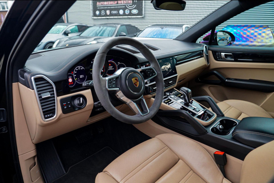 Porsche Cayenne Coupé 3.0 E-Hybrid Platinum Edition | Sport Design | Massage | Adaptieve cruise | Dealer onderhouden | 22 inch |