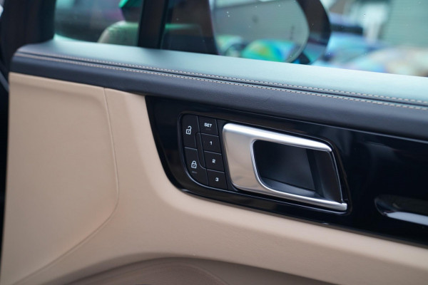 Porsche Cayenne Coupé 3.0 E-Hybrid Platinum Edition | Sport Design | Massage | Adaptieve cruise | Dealer onderhouden | 22 inch |