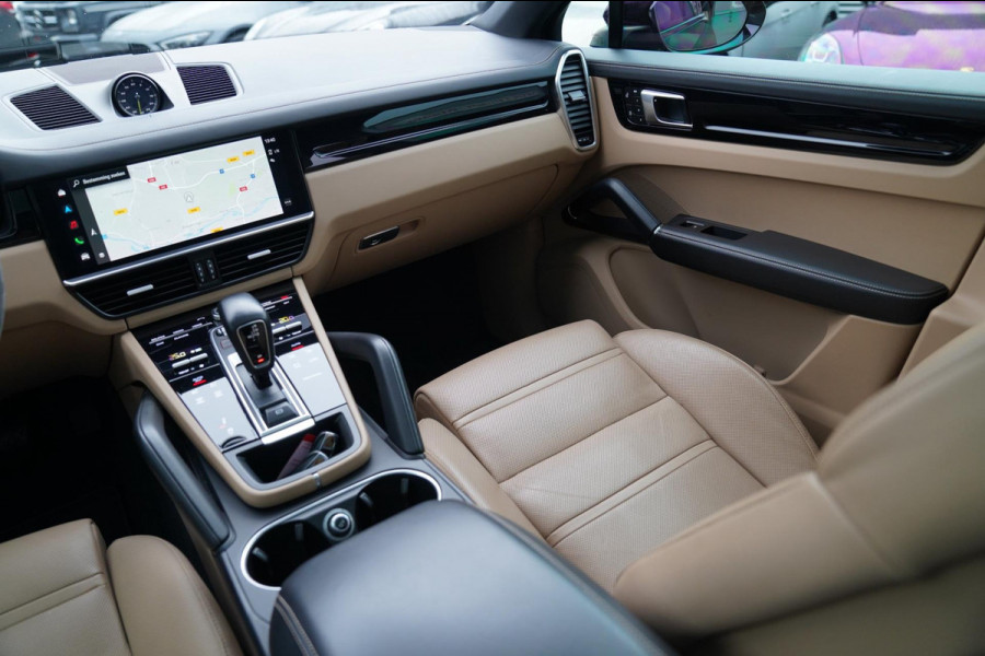 Porsche Cayenne Coupé 3.0 E-Hybrid Platinum Edition | Sport Design | Massage | Adaptieve cruise | Dealer onderhouden | 22 inch |