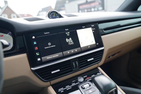 Porsche Cayenne Coupé 3.0 E-Hybrid Platinum Edition | Sport Design | Massage | Adaptieve cruise | Dealer onderhouden | 22 inch |