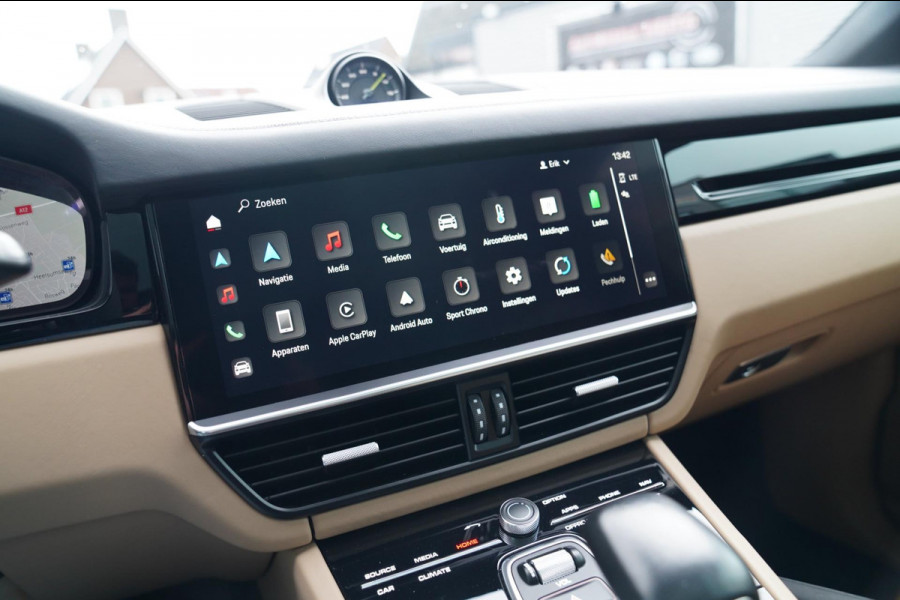 Porsche Cayenne Coupé 3.0 E-Hybrid Platinum Edition | Sport Design | Massage | Adaptieve cruise | Dealer onderhouden | 22 inch |