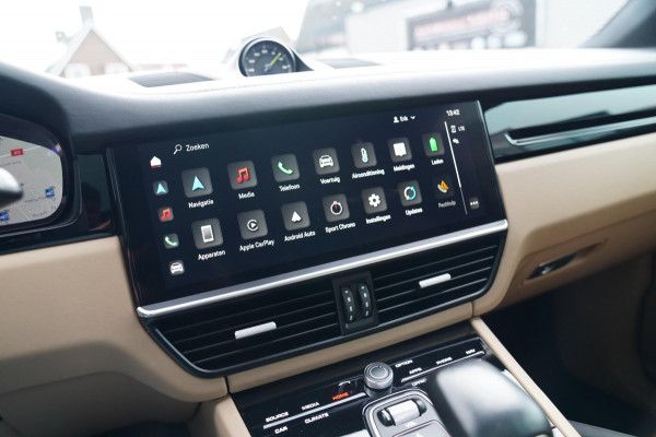 Porsche Cayenne Coupé 3.0 E-Hybrid Platinum Edition | Sport Design | Massage | Adaptieve cruise | Dealer onderhouden | 22 inch |