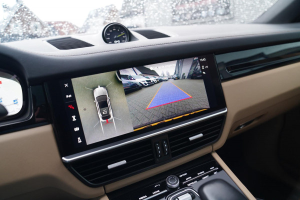 Porsche Cayenne Coupé 3.0 E-Hybrid Platinum Edition | Sport Design | Massage | Adaptieve cruise | Dealer onderhouden | 22 inch |