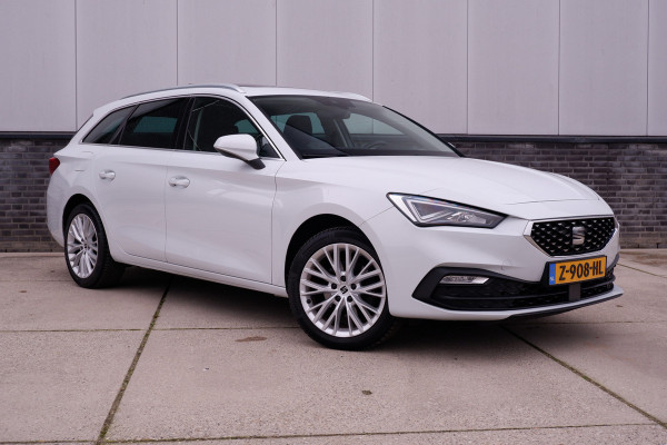 Seat Leon Sportstourer 1.5 eTSI Xcellence M-Hybrid | LED | Panorama | Elek. Trekhaak | Carplay | Navi | Sfeerverl. | Camera