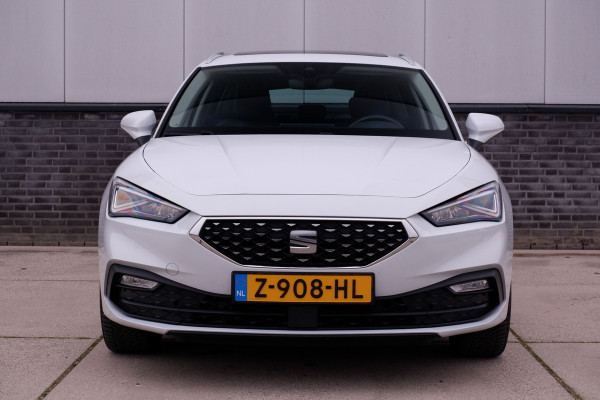 Seat Leon Sportstourer 1.5 eTSI Xcellence M-Hybrid | LED | Panorama | Elek. Trekhaak | Carplay | Navi | Sfeerverl. | Camera