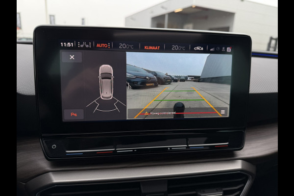 Seat Leon Sportstourer 1.5 eTSI Xcellence M-Hybrid | LED | Panorama | Elek. Trekhaak | Carplay | Navi | Sfeerverl. | Camera