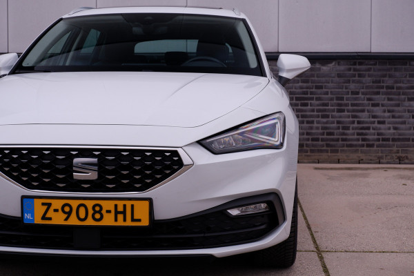 Seat Leon Sportstourer 1.5 eTSI Xcellence M-Hybrid | LED | Panorama | Elek. Trekhaak | Carplay | Navi | Sfeerverl. | Camera