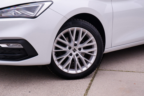 Seat Leon Sportstourer 1.5 eTSI Xcellence M-Hybrid | LED | Panorama | Elek. Trekhaak | Carplay | Navi | Sfeerverl. | Camera