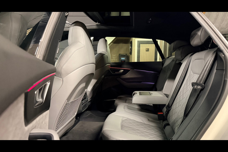 Audi Q8 55 TFSI e quattro |3X S Line|ABT|PANO|SOFTCLOSE|B&O|360CAM|DEALER ONDERHOUDEN| LUCHTVERING |23 INCH|PLUG IN|340PK|BOMVOL!