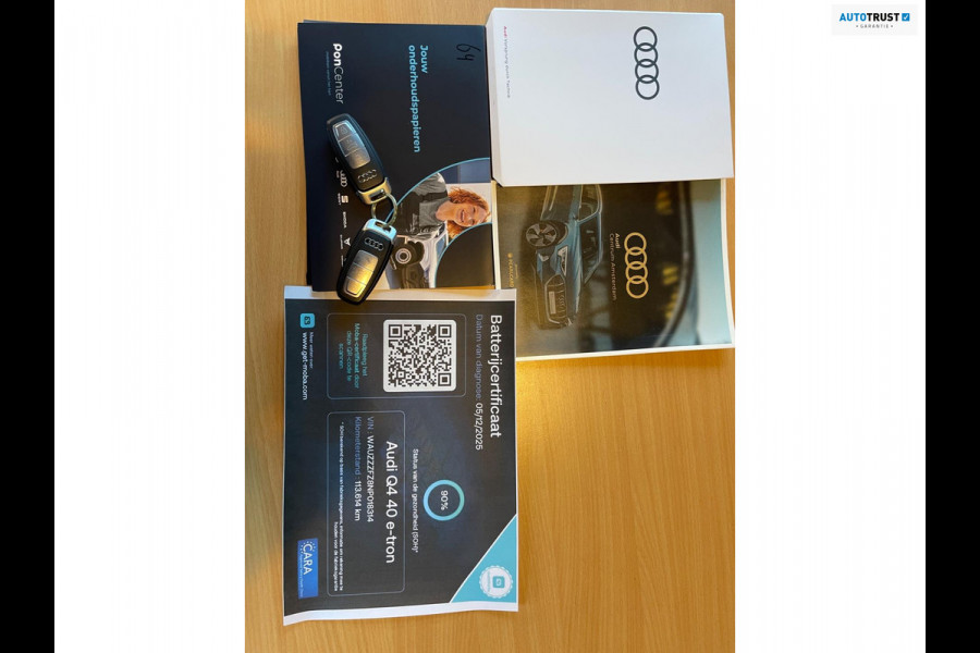 Audi Q4 e-tron 40 Launch edition S Competition 77 kWh 2X S-LINE PANO l MATRIX l CAMERA l ADAPT.CRUISE l ORG.NL l DEALER OND