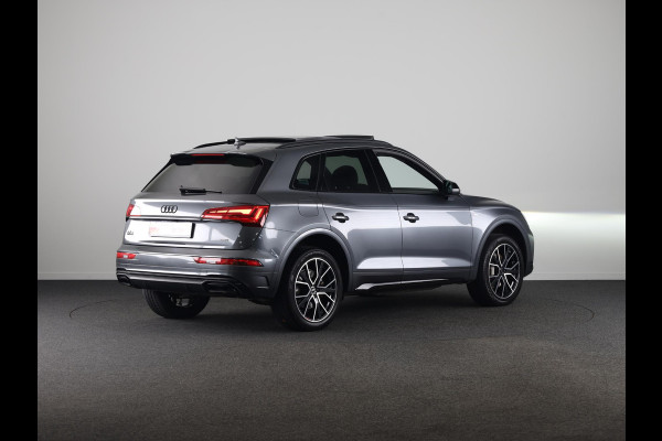 Audi Q5 50 TFSI e S edition 299 pk S-tronic | Navigatie | Panoramadak | Parkeersensoren | Achteruitrijcamera | Stoelverwarming |