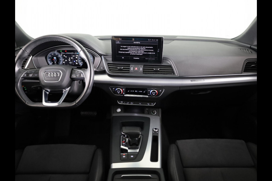 Audi Q5 50 TFSI e S edition 299 pk S-tronic | Navigatie | Panoramadak | Parkeersensoren | Achteruitrijcamera | Stoelverwarming |