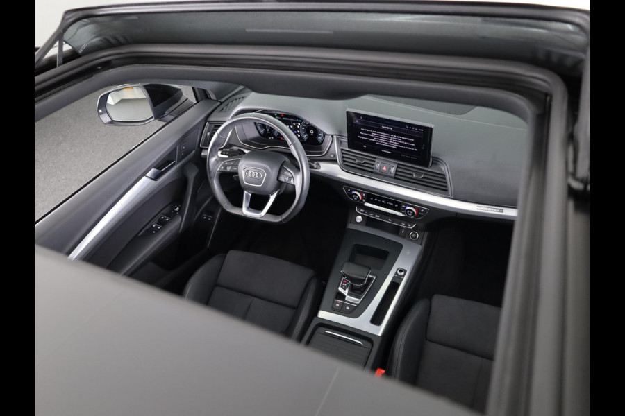 Audi Q5 50 TFSI e S edition 299 pk S-tronic | Navigatie | Panoramadak | Parkeersensoren | Achteruitrijcamera | Stoelverwarming |