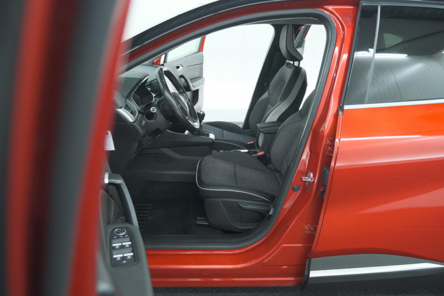 Renault Captur TCe 100 Intens | Camera | Navigatie | Parkeersensoren | Apple Carplay