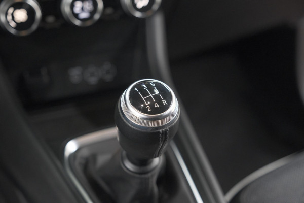 Renault Captur TCe 100 Intens | Camera | Navigatie | Parkeersensoren | Apple Carplay