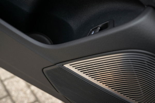 Audi RSQ8 4.0 TFSI Performance 640pk Carbon Nightv. 305 km/h