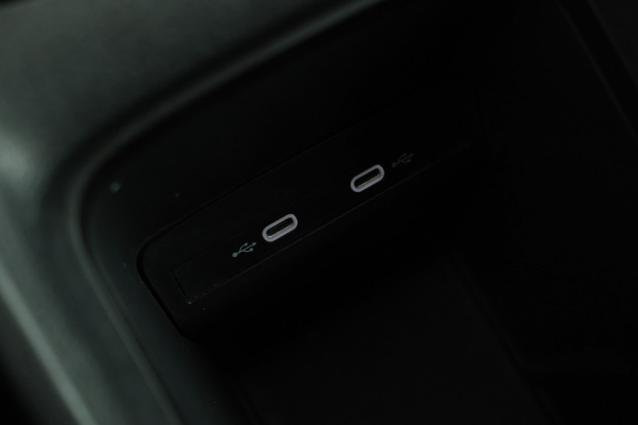 Volkswagen ID.3 Pro 58 kWh Zwart dak, apple carplay, climate