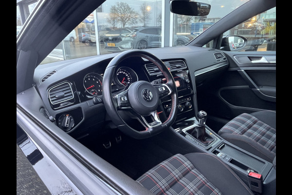 Volkswagen Golf 2.0 TSI GTI 230pk 6-bak
