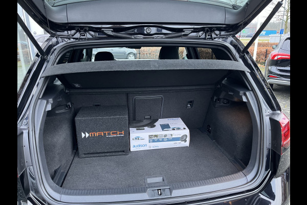 Volkswagen Golf 2.0 TSI GTI 230pk 6-bak