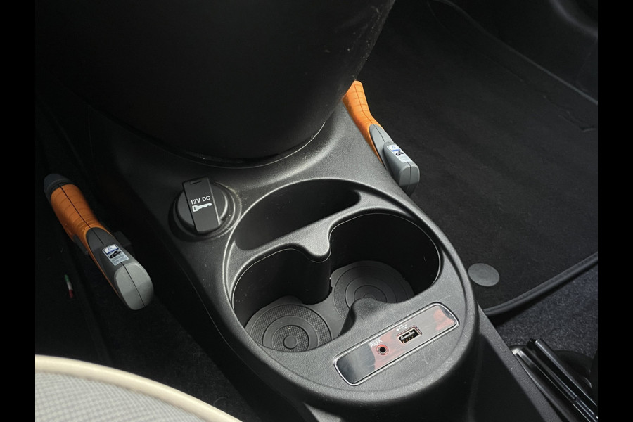 Fiat 500C TwinAir Turbo Lounge | Navigatie | Cruise Control | 16" velgen