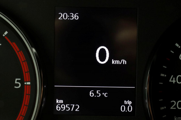 Volkswagen Crafter 35 2.0 TDI 140pk L3H3 (L2H2) Airco/Inrichting/230V/Standkachel 11-2021