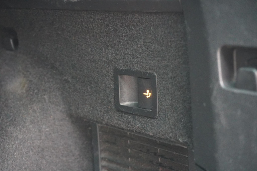 Škoda Kodiaq 1.5 TSI Black Edition 7p. + DEALER ONDERHOUDEN / PANO / DODEHOEK DETECTIE