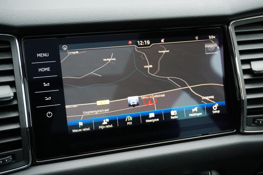 Škoda Kodiaq 1.5 TSI Black Edition 7p. + DEALER ONDERHOUDEN / PANO / DODEHOEK DETECTIE