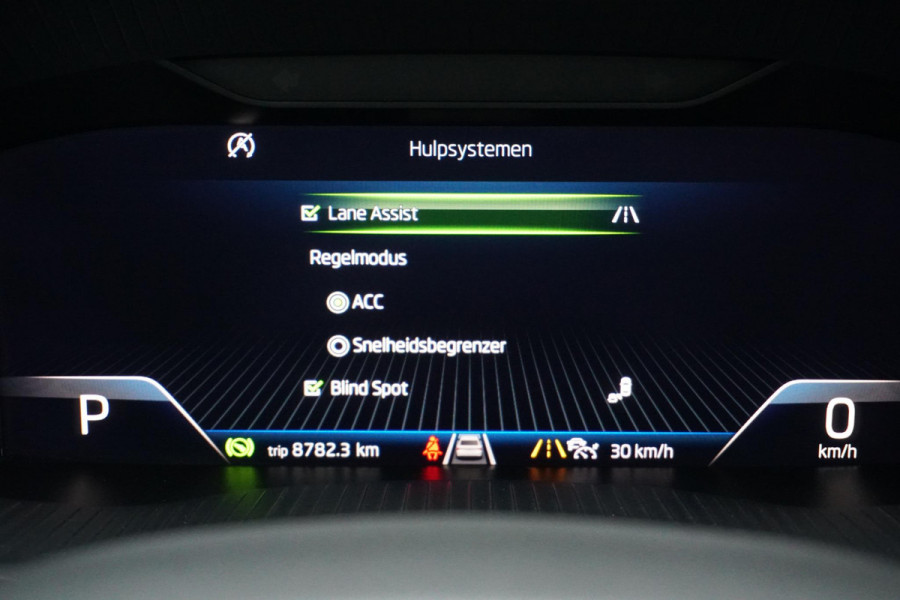 Škoda Kodiaq 1.5 TSI Black Edition 7p. + DEALER ONDERHOUDEN / PANO / DODEHOEK DETECTIE