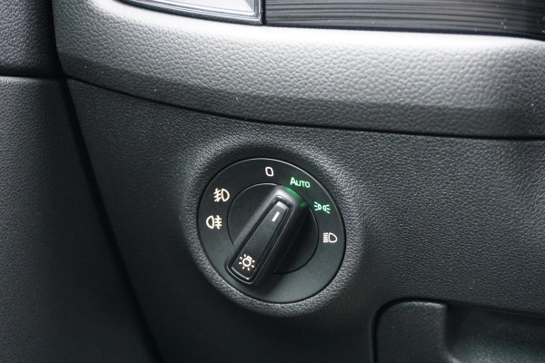 Škoda Kodiaq 1.5 TSI Black Edition 7p. + DEALER ONDERHOUDEN / PANO / DODEHOEK DETECTIE