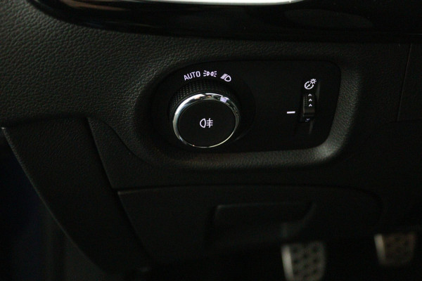 Opel Astra Sports Tourer 1.2 Elegance*NAVI*ECC*CRUISE*HAAK*CAMERA*CARPLAY*