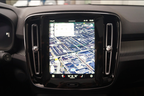 Volvo XC40 Recharge P8 AWD R-Design -PANO-NAVI-ECC-