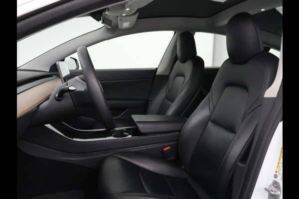 Tesla Model 3 Standard RWD Plus 60 kWh | Autopilot | Panoramadak | Leder | Stoelverwarming | Full LED | Camera | Navigatie | Keyless