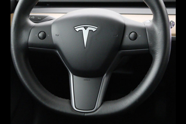 Tesla Model 3 Standard RWD Plus 60 kWh | Autopilot | Panoramadak | Leder | Stoelverwarming | Full LED | Camera | Navigatie | Keyless