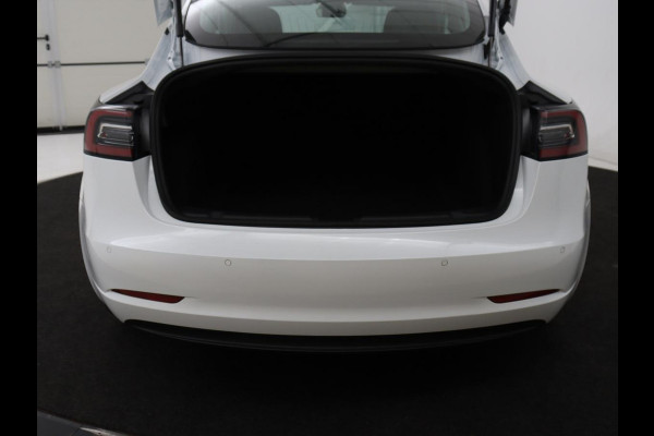 Tesla Model 3 Standard RWD Plus 60 kWh | Autopilot | Panoramadak | Leder | Stoelverwarming | Full LED | Camera | Navigatie | Keyless
