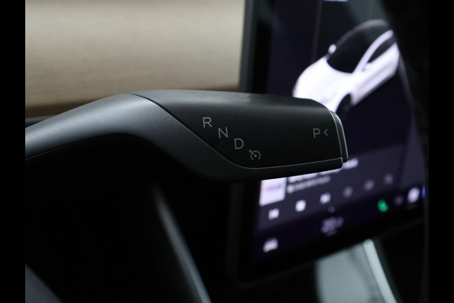 Tesla Model 3 Standard RWD Plus 60 kWh | Autopilot | Panoramadak | Leder | Stoelverwarming | Full LED | Camera | Navigatie | Keyless